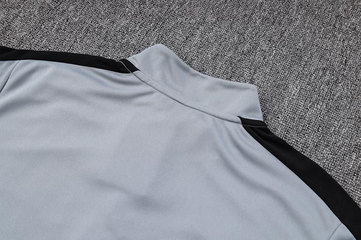 Nike Training Jacket - Gray/Black