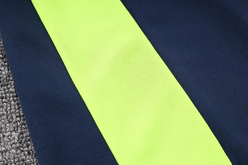 Nike Training Jacket - Navy Blue/Green