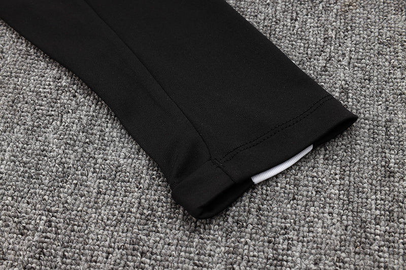 Nike Training Jacket - Black/White II