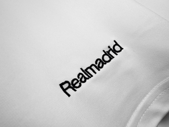 Real Madrid 05/06 Home Retro Shirt
