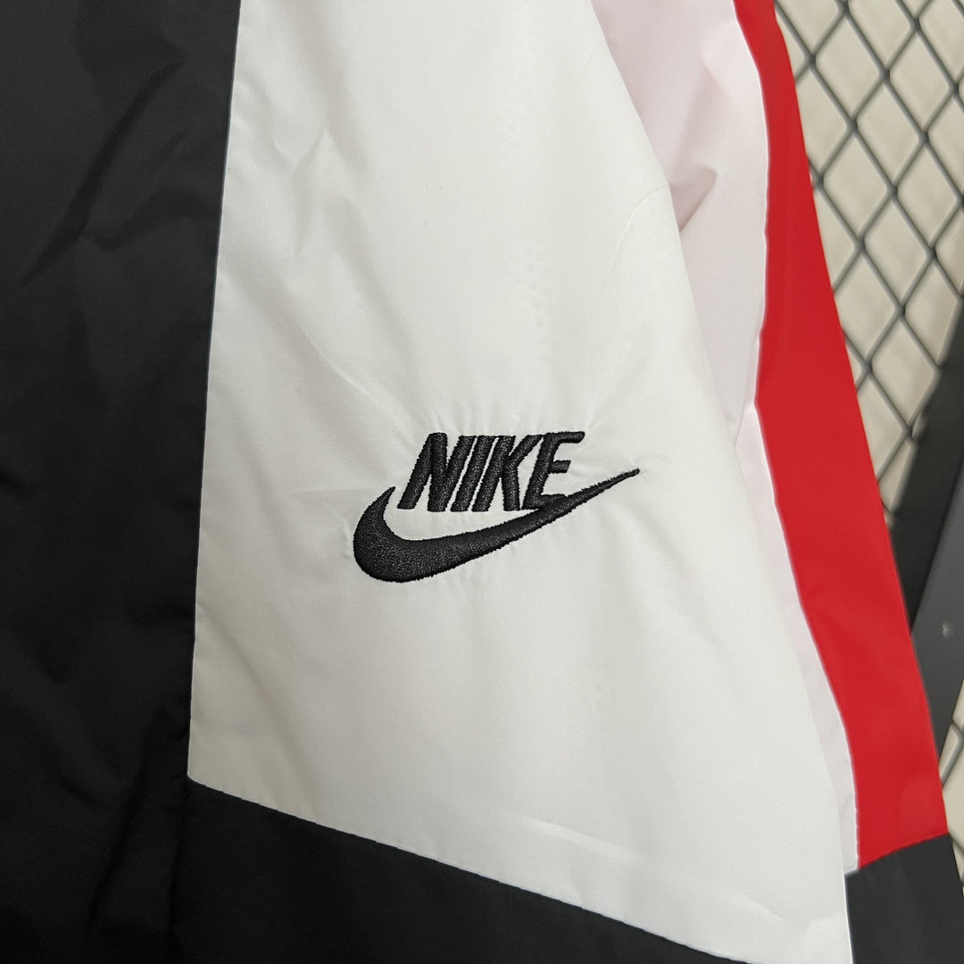 Nike Windbreaker Jacket - Black/Red