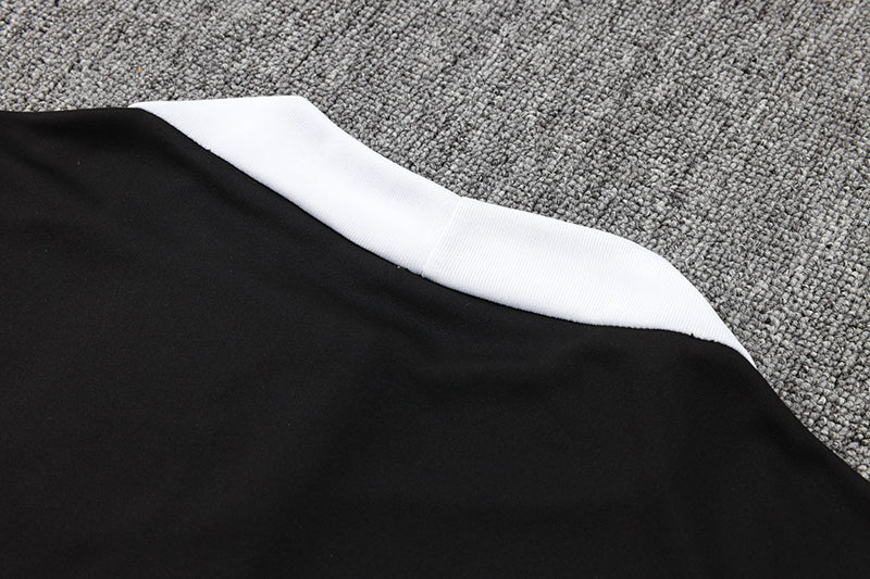 Nike Training Jacket - Black/White II