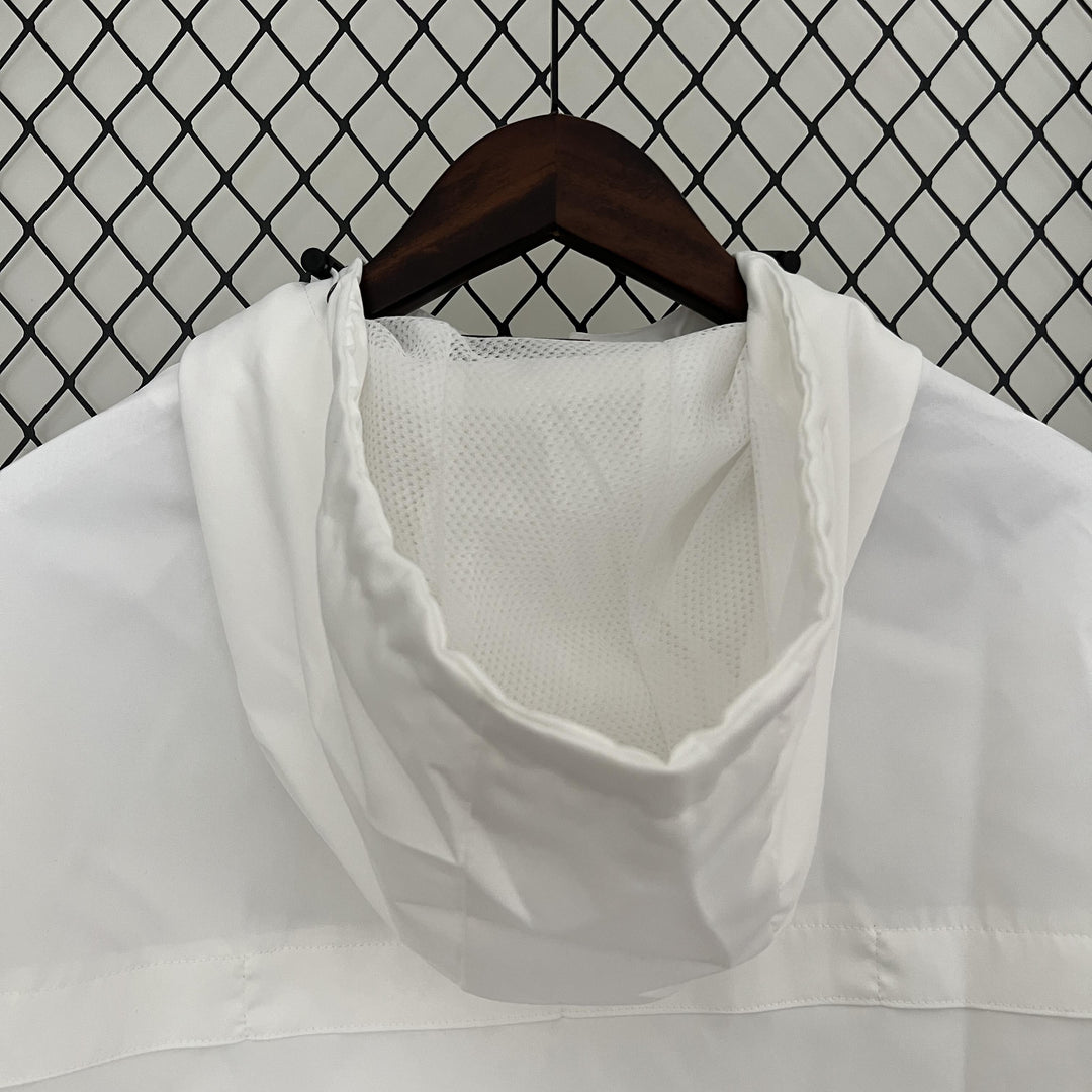 Nike Windbreaker Jacket - White