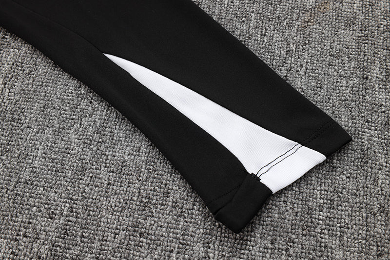Nike Training Jacket - Black/White II