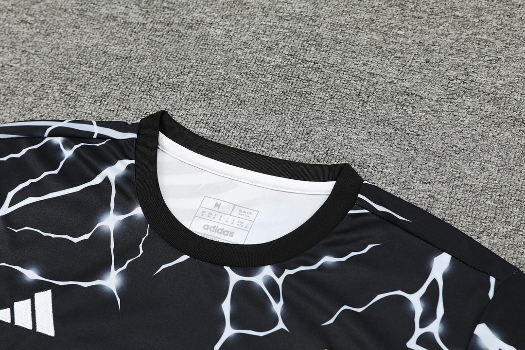 Real Madrid 2024/25 Training Kit - Black/White