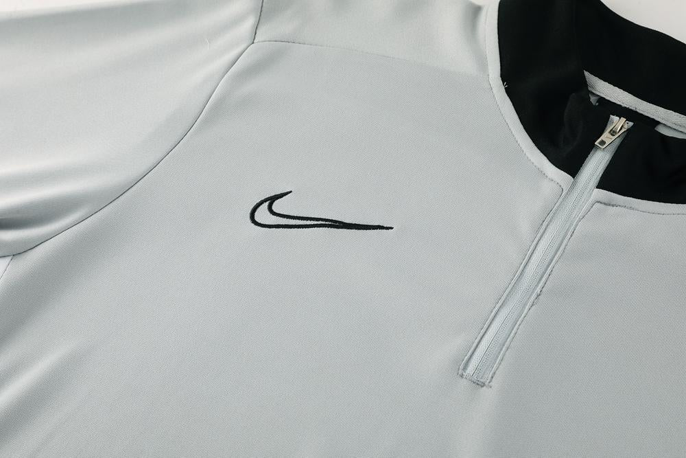 Nike Training Jacket - Grey/Black