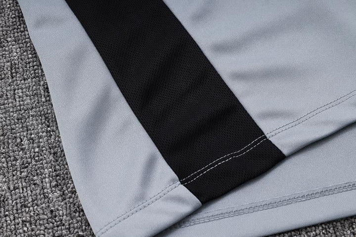 Nike Training Jacket - Gray/Black