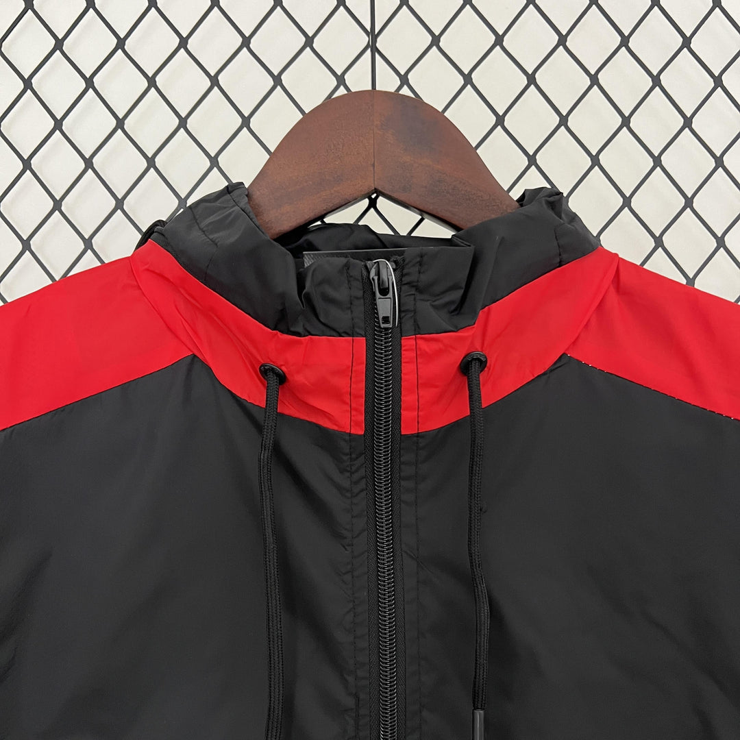 Nike Windbreaker Jacket - Black/Red