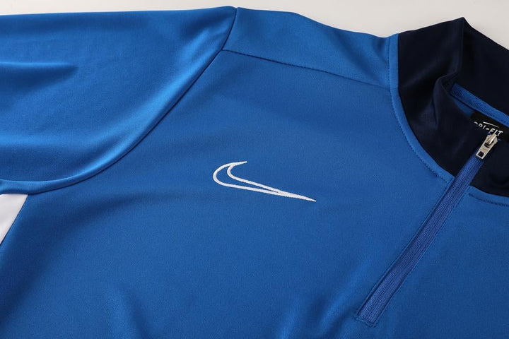 Nike Training Jacket - Blue