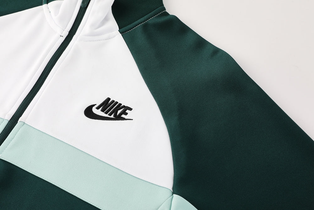 Nike Jacket - Black/Dark Green