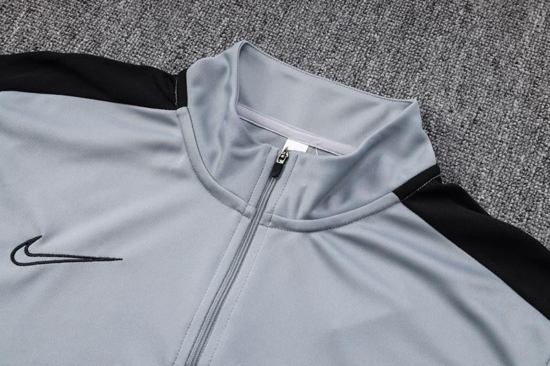 Nike Training Jacket - Gray/Black