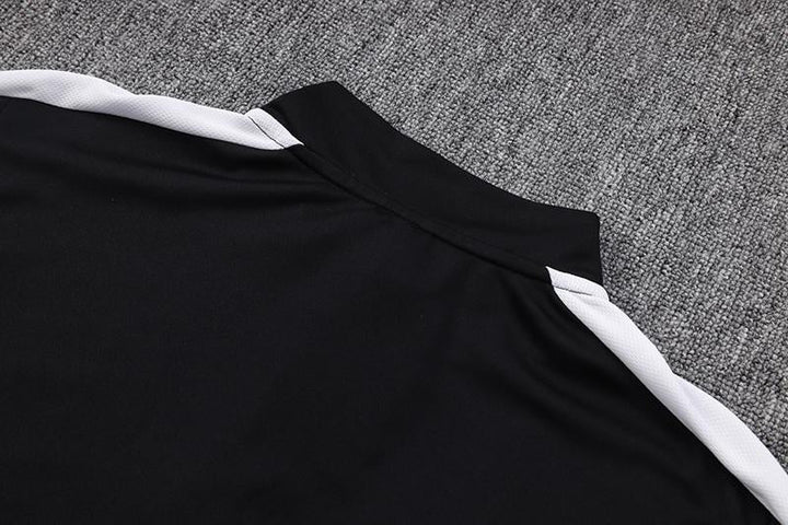 Nike Training Jacket - Black/White