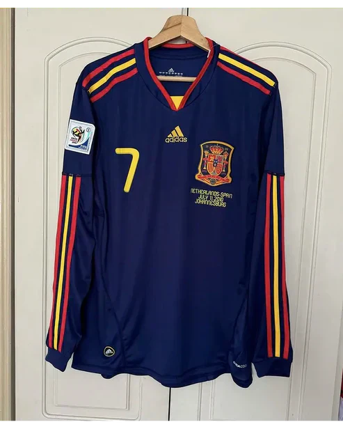 Spain 2010 WC Final Retro Shirt - David Villa #7 (+Patches)