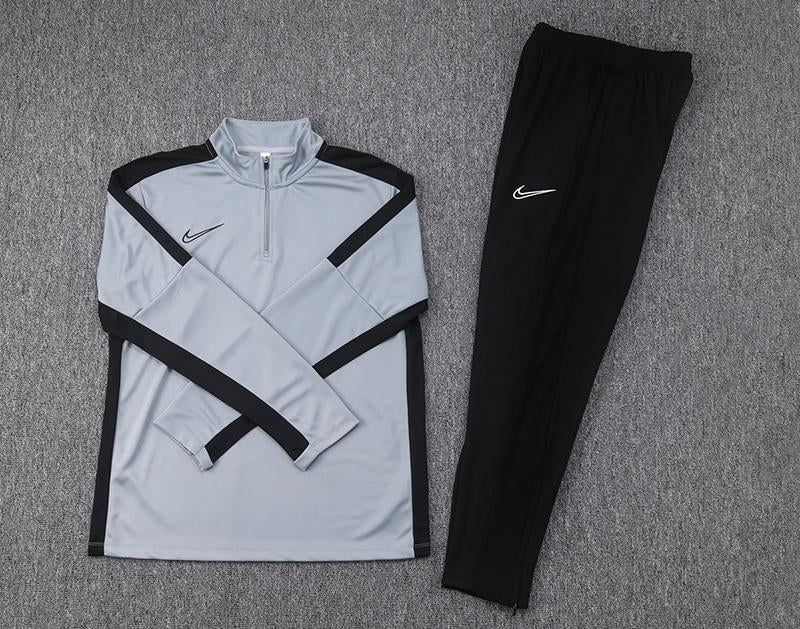 Nike Training Jacket - Gray/Black