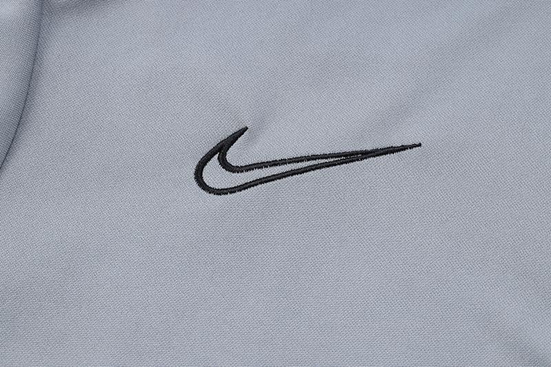 Nike Training Jacket - Gray/Black