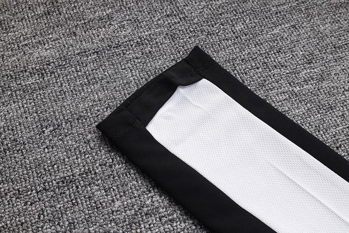 Nike Training Jacket - Black/White